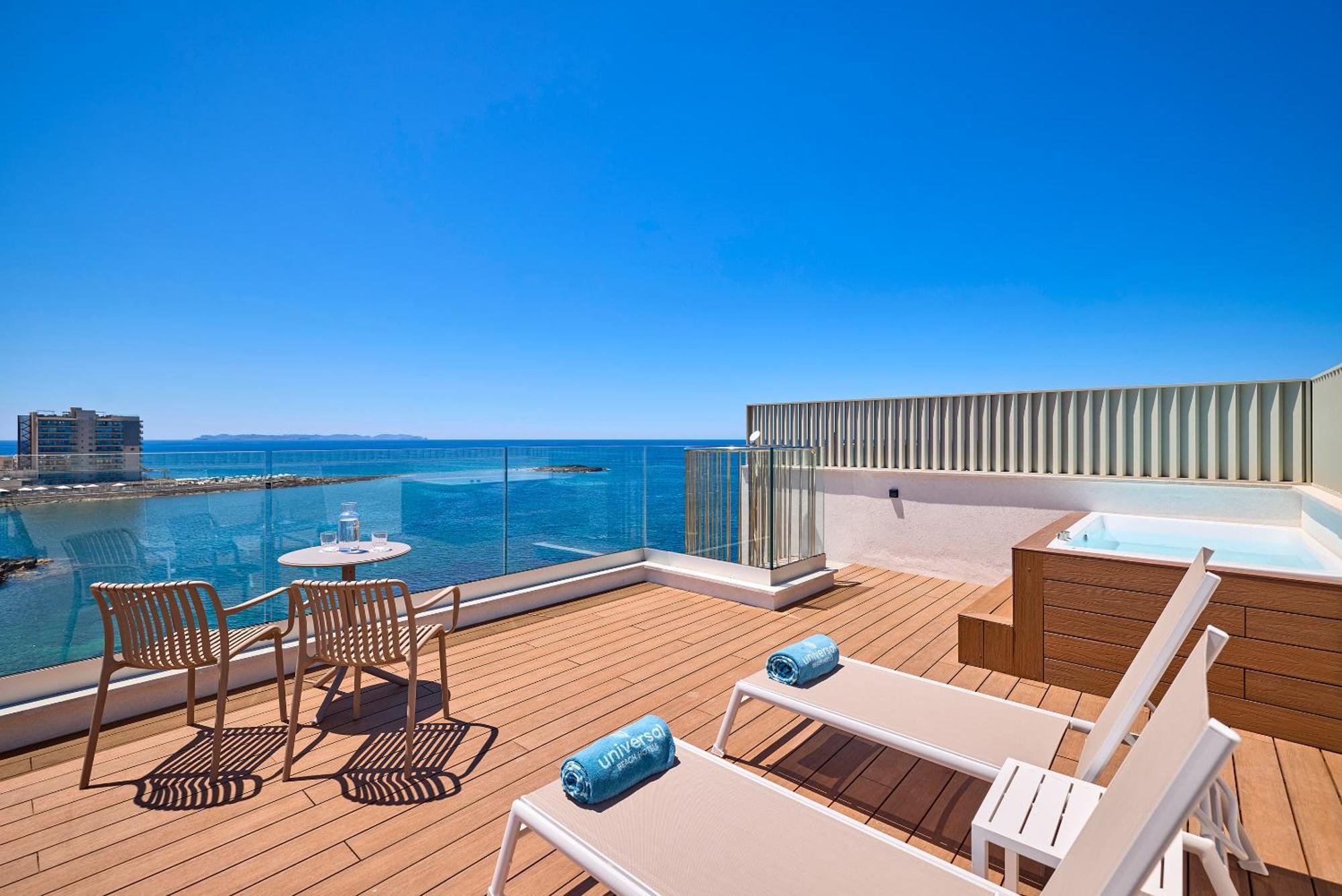 Universal Hotel Romantica Colonia de Sant Jordi Esterno foto