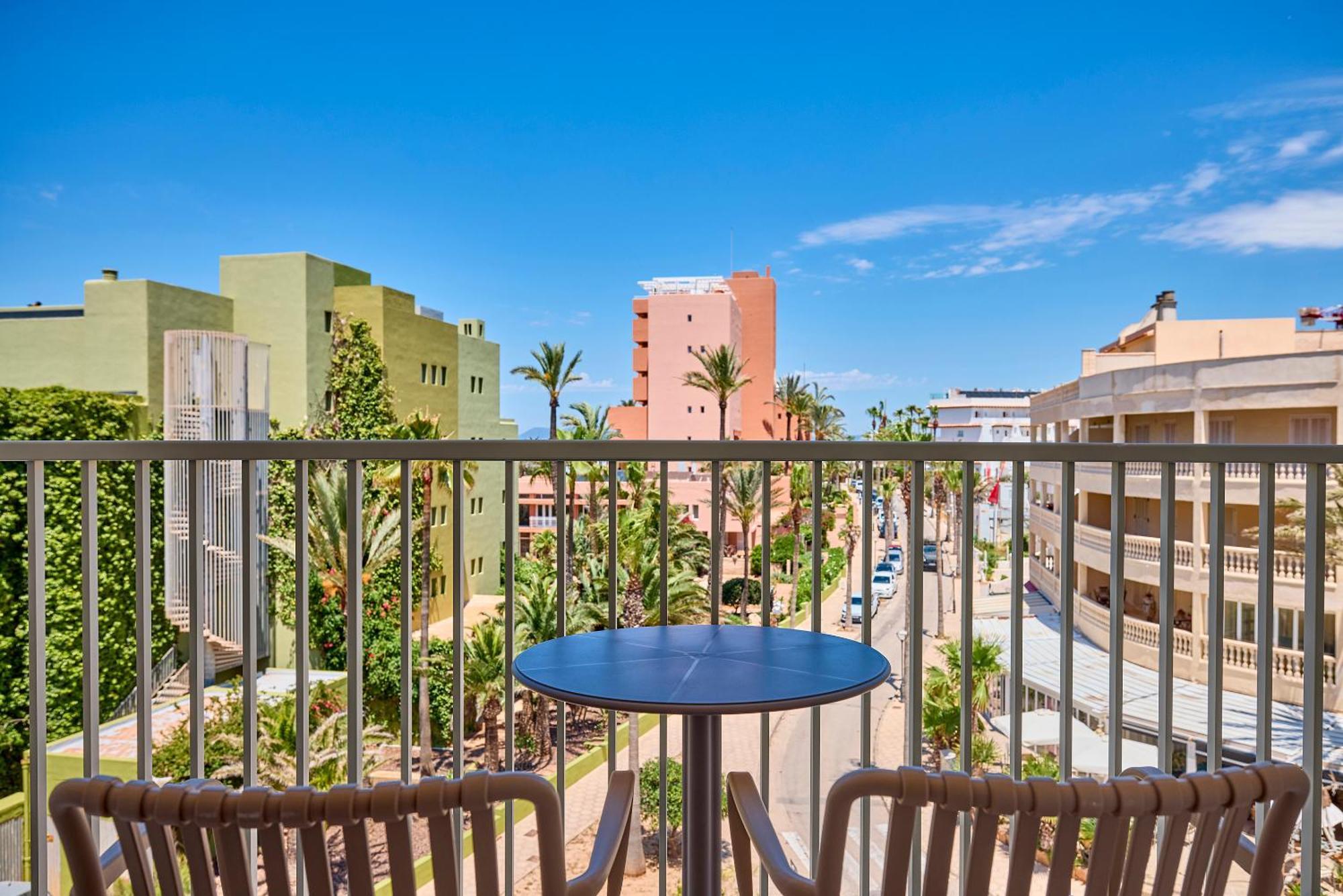 Universal Hotel Romantica Colonia de Sant Jordi Esterno foto