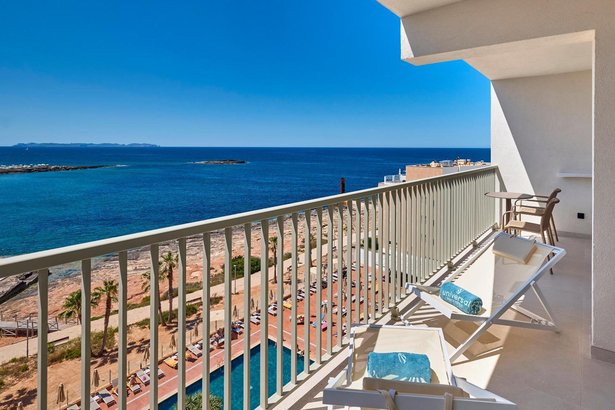 Universal Hotel Romantica Colonia de Sant Jordi Esterno foto