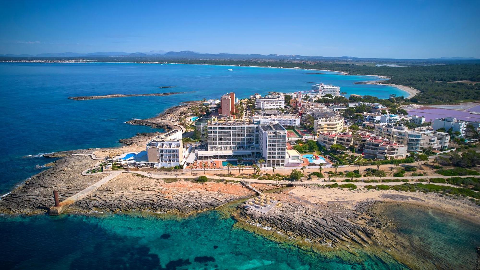 Universal Hotel Romantica Colonia de Sant Jordi Esterno foto