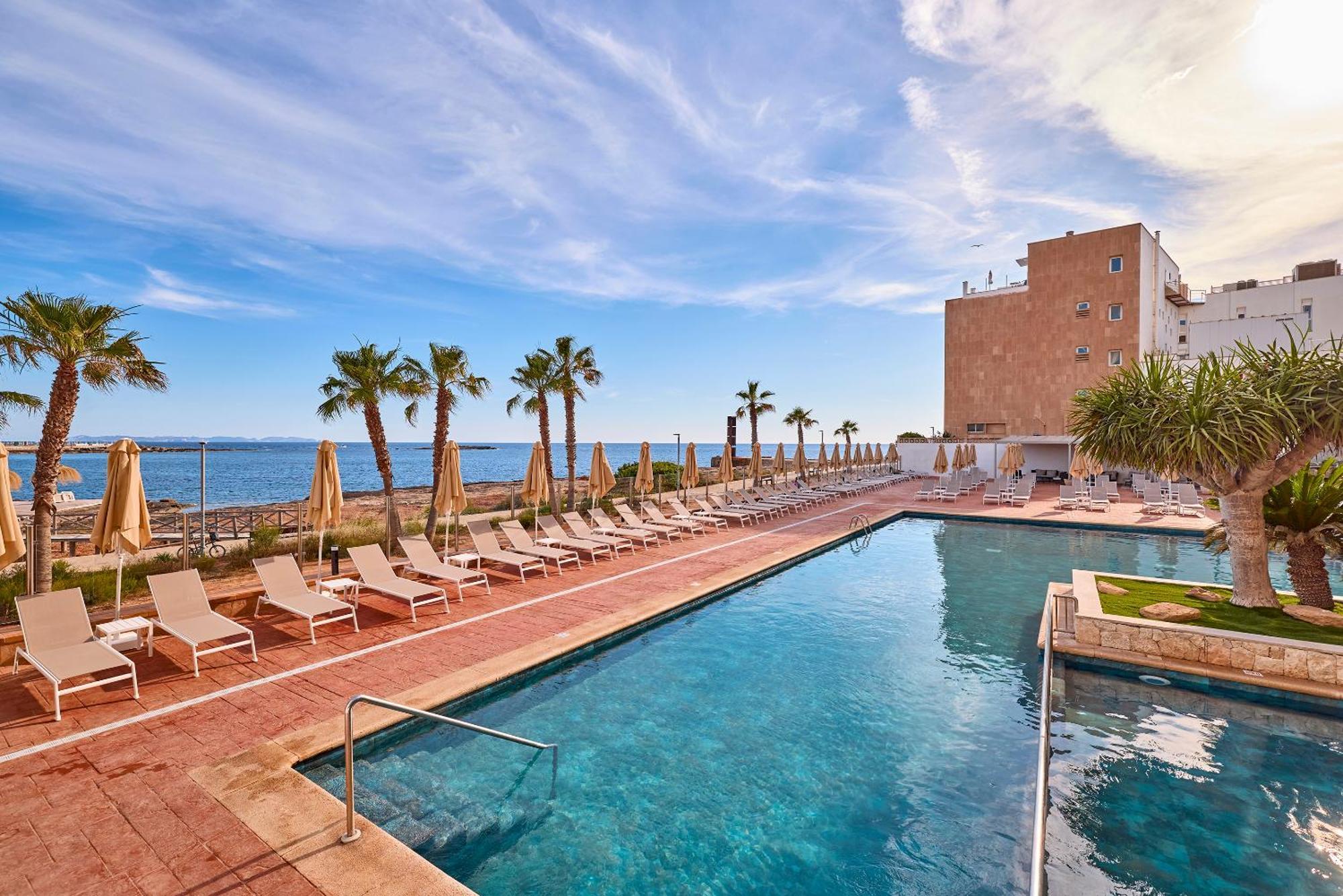 Universal Hotel Romantica Colonia de Sant Jordi Esterno foto